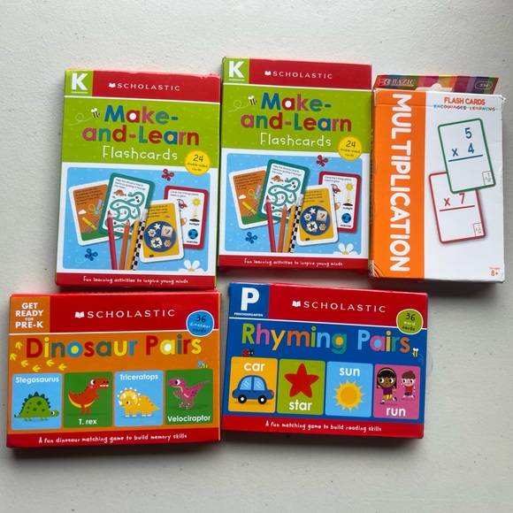 Scholastic Learning Flashcards Set - Red, Green, Blue - Picture 1 of 3